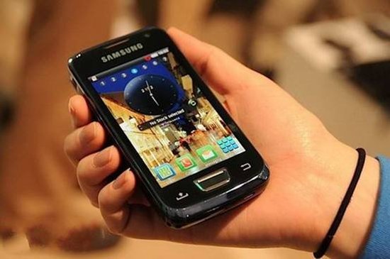 三星i8530手机外屏摔坏啦!换个要多少钱?-不小