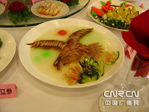 贵州厨师献艺 精美黔菜笑迎八方宾客