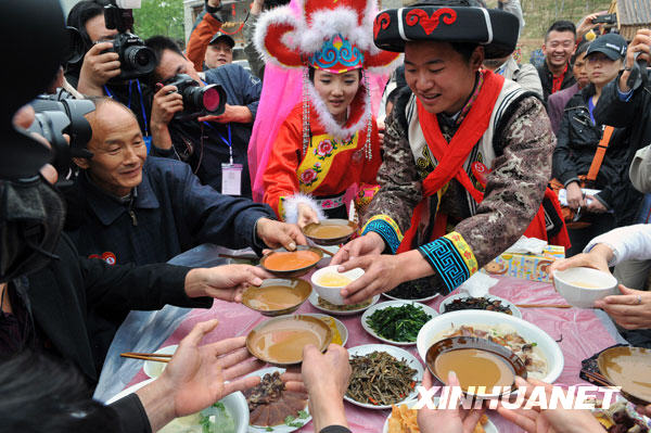 4��26�գ����ɽ��£��ң���������ˬ�����ڻ��������������������ơ�