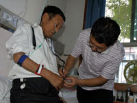 �����˹��¡�����͸��18���������� ����΢������ף��Ϊ������