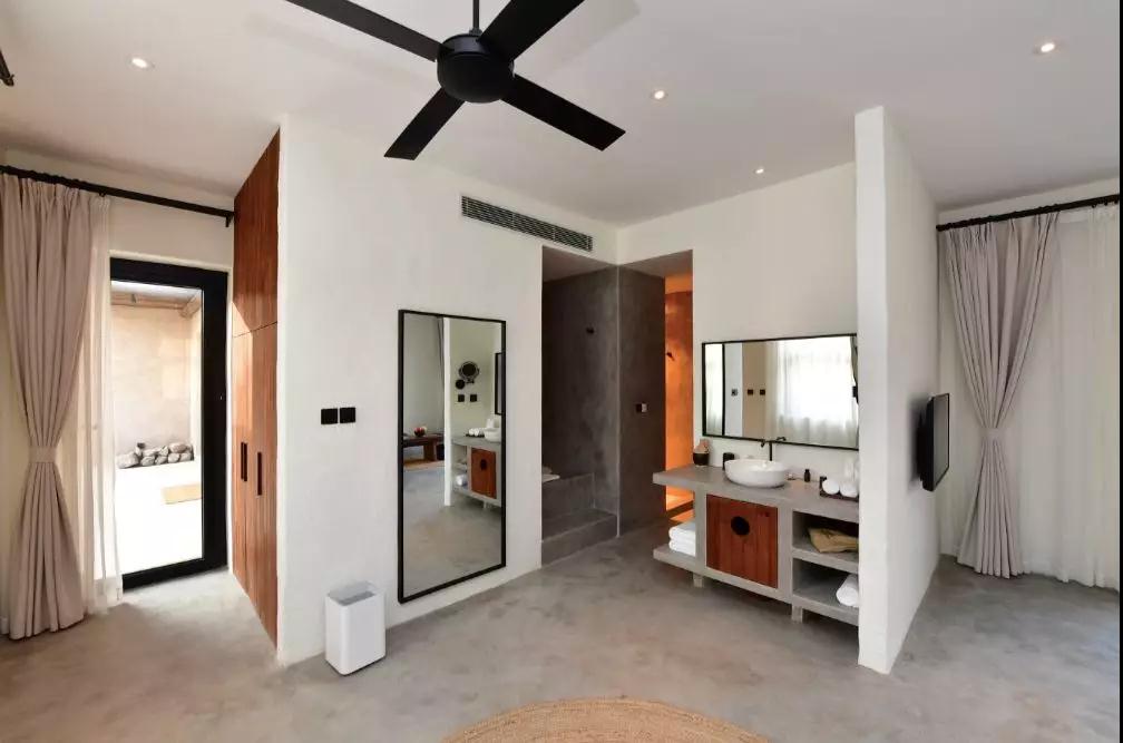 南岸试睡 | 139㎡只做一间房,一整个沙漠都是公