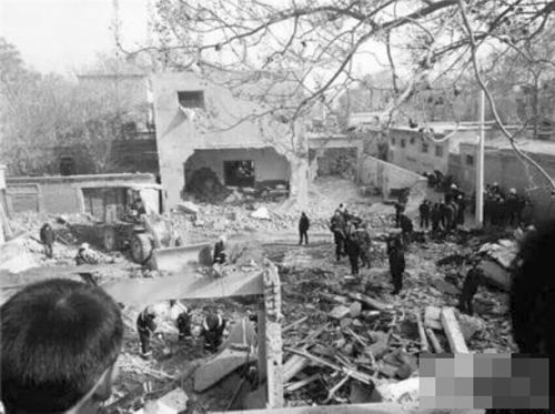 爆炸现场图片