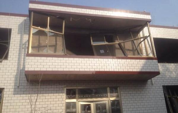 ���ϰ����񷿱�ը��5��2�� �ھӲ�֪�Ǳ�������