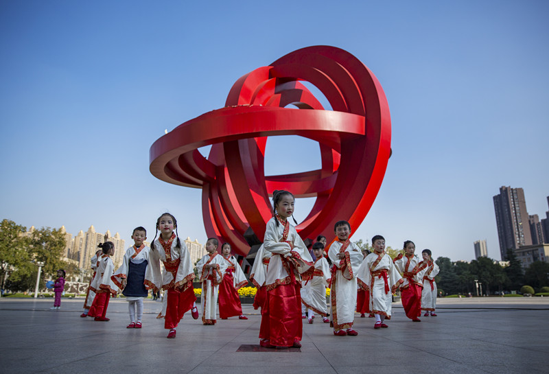 安徽合肥评选出首届食药安全宣传大使