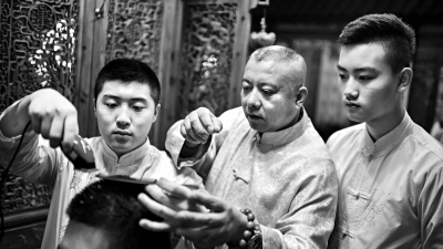 三十年磨一板寸老手艺 刘清池:毫发间见真章_央广网