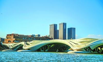 通州区运河商务中心:蓝天之下 长桥卧波