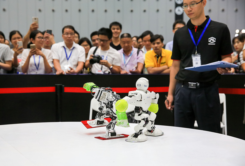 观察｜具身智能的“中国主场”人形机器人CES大放异彩