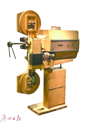 世界上最早的电影机亮相广州