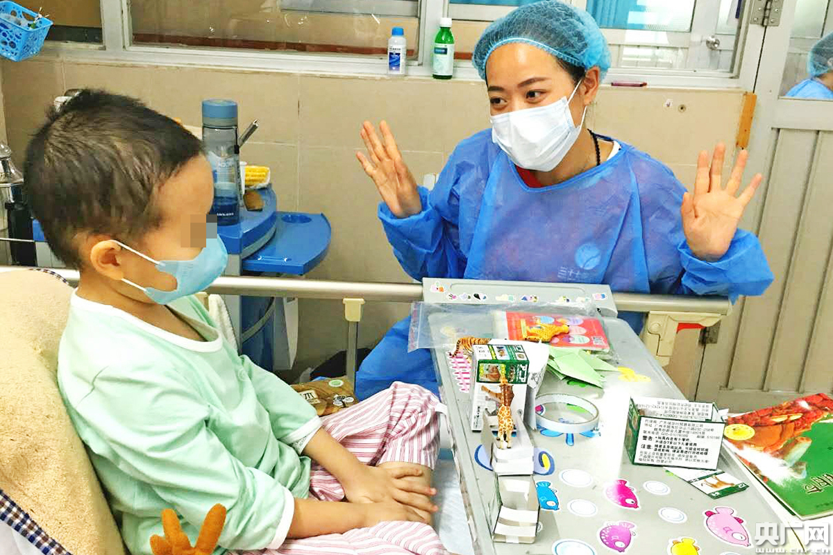 广东戒毒系统青年民警的青年节:投身公益事业