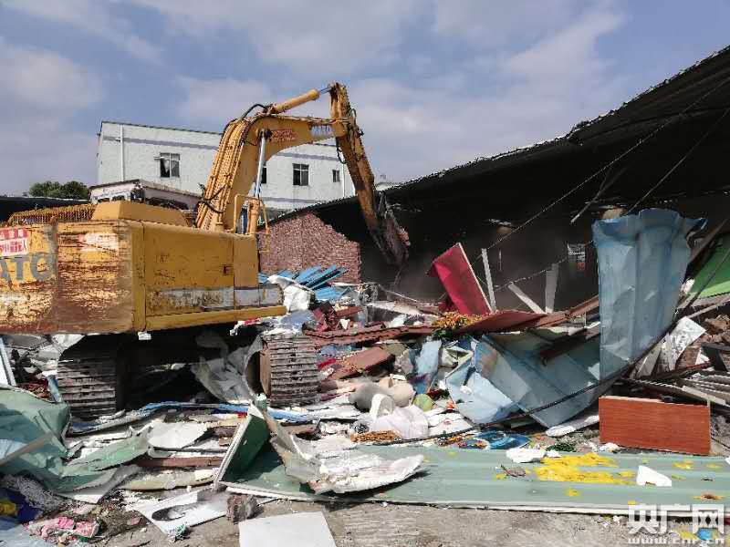 广州番禺区拆除河涌违法建设819宗