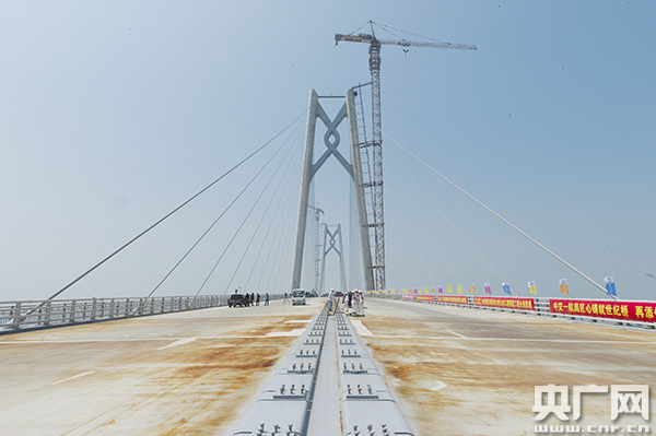 港珠澳大桥施工工艺和标准达国际领先水平