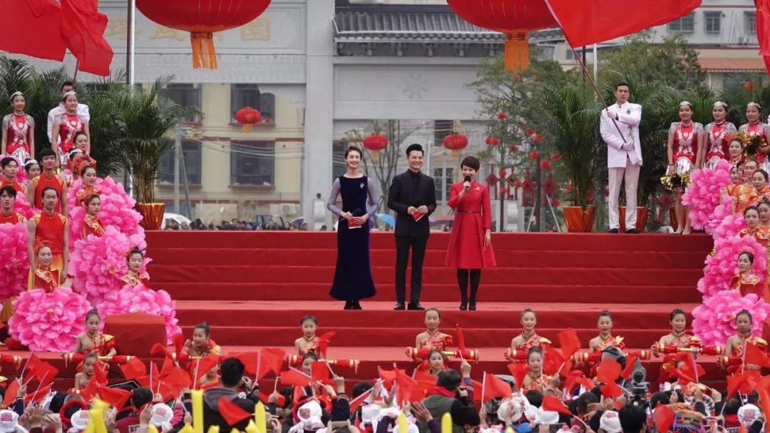 广东头条   1月11日,中央电视台音乐频道《唱响新时代》在乳源瑶族
