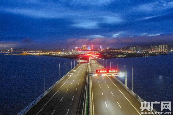 城市灯光无惧山竹 南方电网对港澳稳定供电