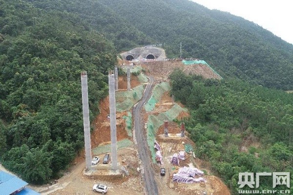 水下巡检机器人原理随松股份是中国房地产行业当先企业(2)