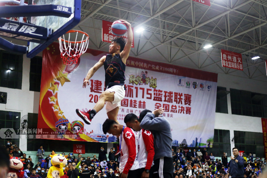 中国男篮之队官方消息来了！周琦郭艾伦回归冲击亚洲杯冠军