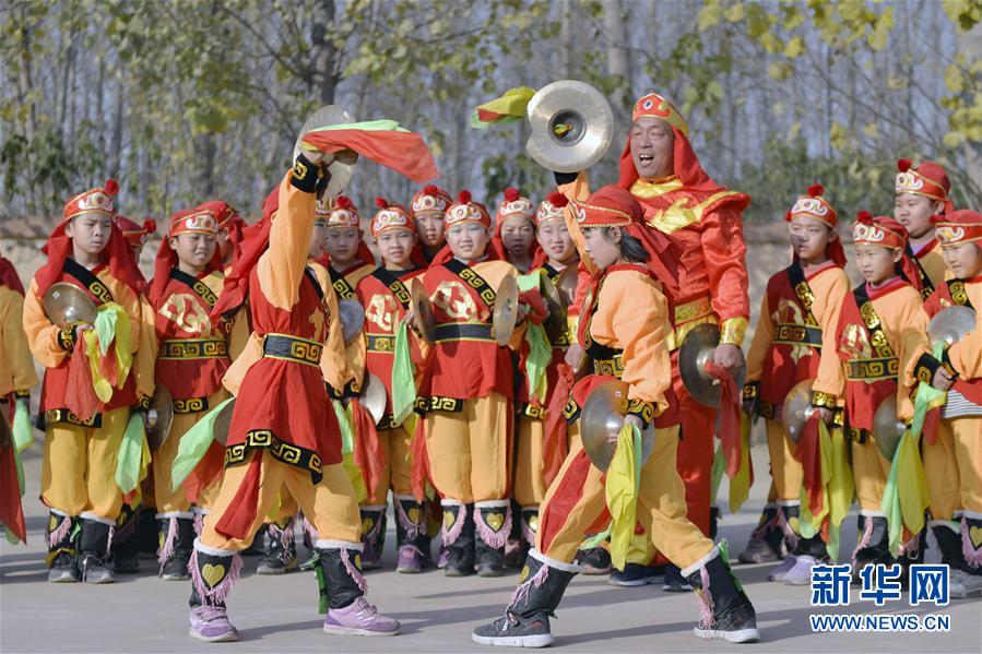 #����ᣩ��2���ӱ���̨�����Ž�У԰ ���д�ͳ�Ļ�