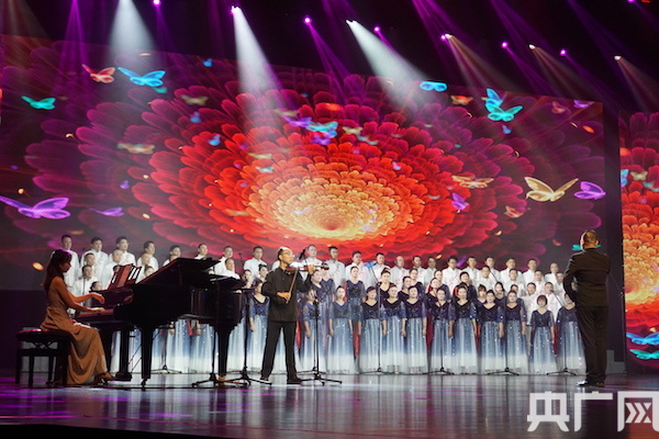 海口龙华举办庆祝建党100周年大合唱比赛