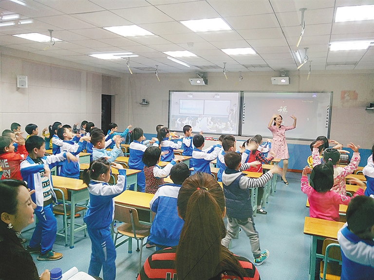 海南实现同步课堂全覆盖 城乡孩子共享一堂课