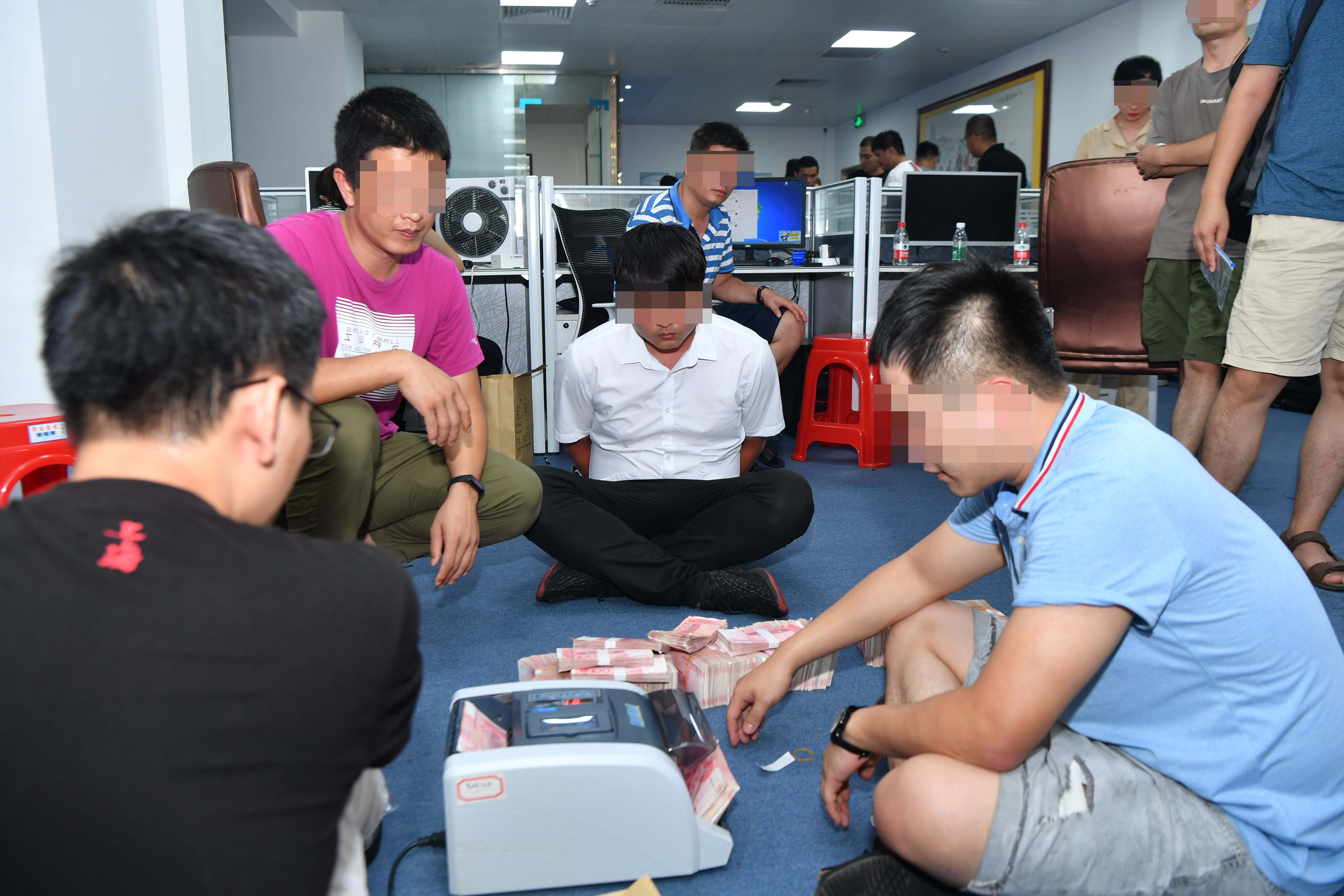 “百日行动”，郑州这个派出所一个月抓获16名嫌犯-大河新闻