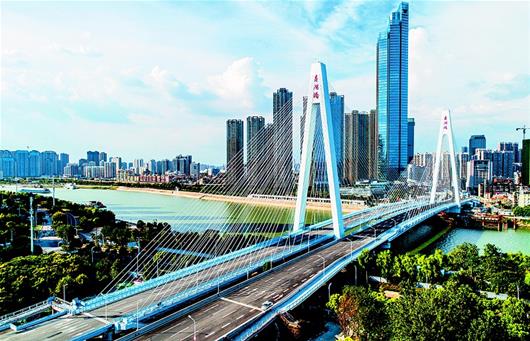 月湖桥姊妹桥通车