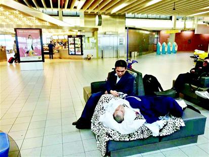 农民工在南美务工时受重伤 十堰医生今晨将他