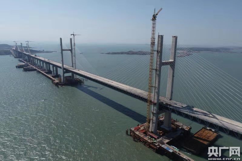 2020世界最长的跨海_世界最长跨海公铁大桥开始铺轨
