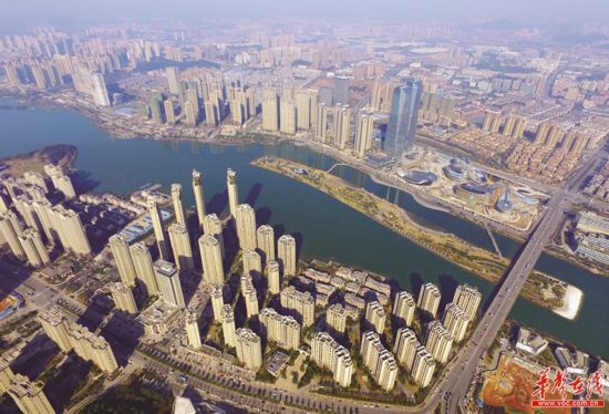 2009年长沙gdp_长沙GDP破万亿2017年湖南GDP依旧不敌湖北附图表