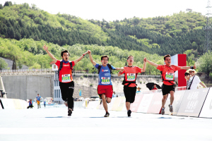 天津大学博士爱上马拉松 跑遍国内四大赛事_首