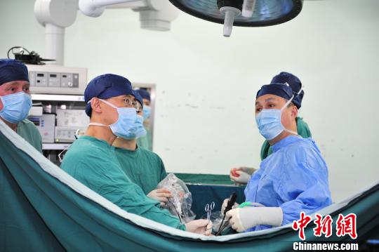 上海医学专家8年磨一剑获得肺癌诊疗新突破