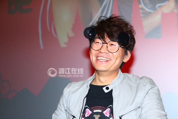 王宝强扮“神探”不怕和《泰囧》比 自曝明年做导演