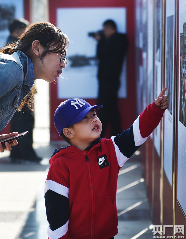“唱响心中胜利的歌” 胜利油田上演快闪为祖国加油
