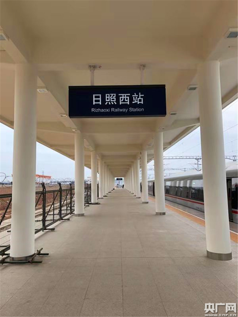 记者直击:济青高铁,青盐铁路试验列车运行