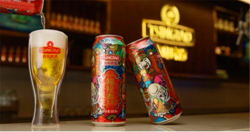 �ݹ�����Ա���ܣ����Ĵ���Ʒ֮�⣬������ơ����ľƿ��ǻ��������ൺơ�����µ�ơ�ƽڼ���ޣ��Լ�Ԥ�۵�ʱ����Ʒ���ൺơ�ơ����Ǹ��գ�������ơ�ƽ��ϵ�һ��ϲ��