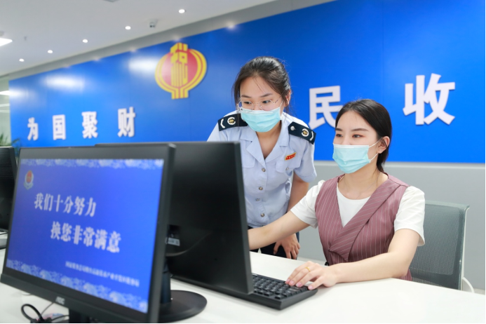 烟台税务：为企业减负担 为市场添活力(图2)