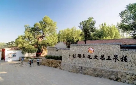 寺头村人口_迳头镇各村人口(3)