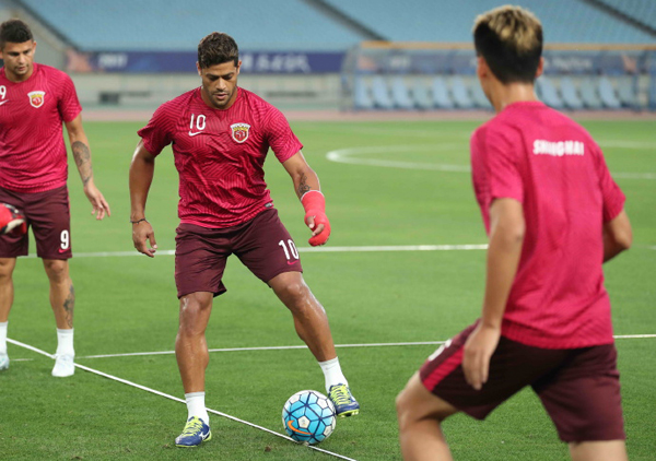 上港今晚亚冠客战苏宁 胡尔克轻伤不下火线_央广网