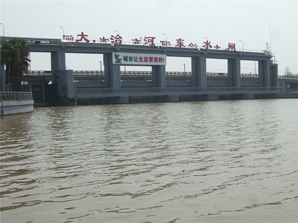 大治河东水闸实施调水.jpg
