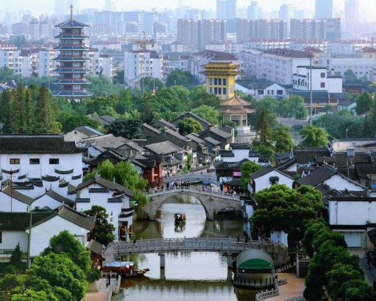 上海闵行区人均gdp_富可敌国！上海各区2017年GDP排名曝光,反差竟如此之大！