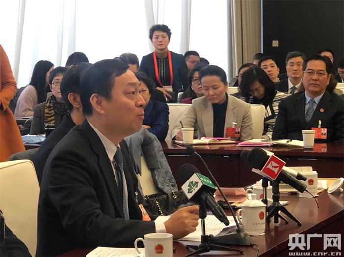 上海市交通委主任谢峰(央广网记者 杨静 摄)