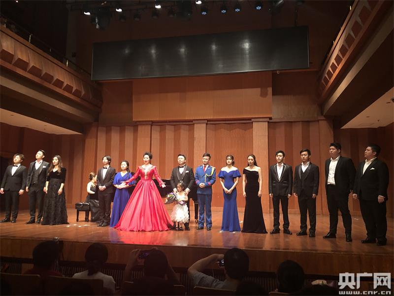 青年男中音施恒师生音乐会在沪举行(央广网发 上海音乐学院 供图)