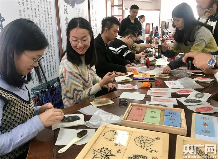 bv伟德官方网站|美尔雅期货博易大师|甲