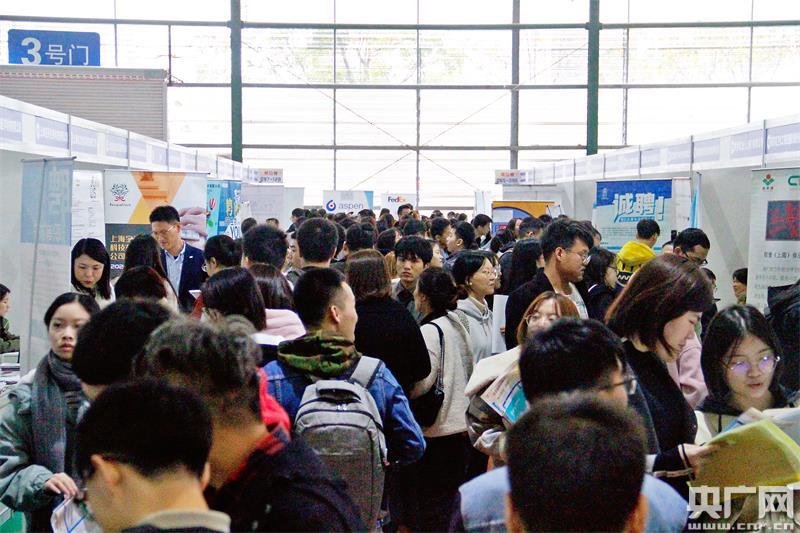 上海校园招聘会_【图解图片_济宁交运聚丰比亚迪F3图片】-汽车之家(2)