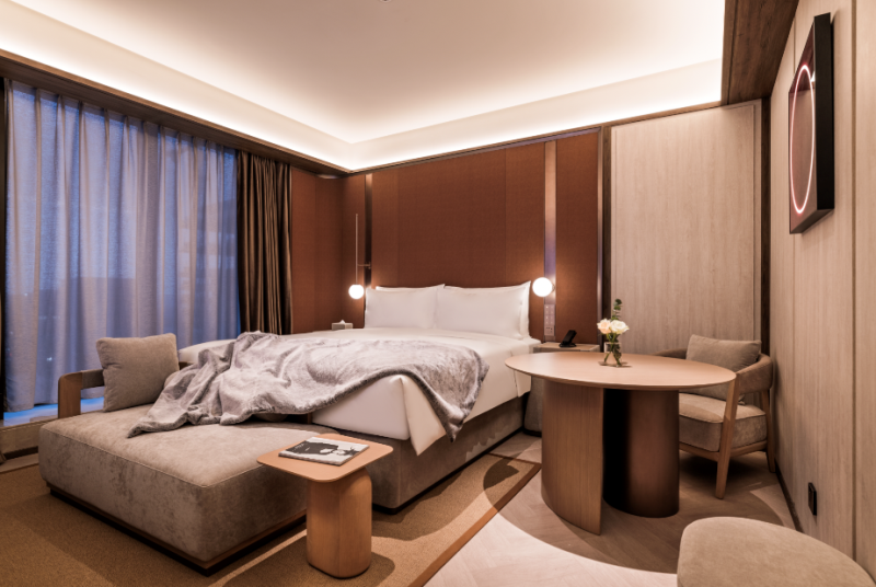 水晶射灯品牌排行_与世界品牌差距甚远中国水晶软实力亟待提升(2)