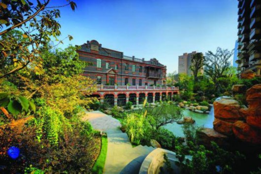 上海市视觉艺术学院,闻道园秋霞圃古藤园 大上