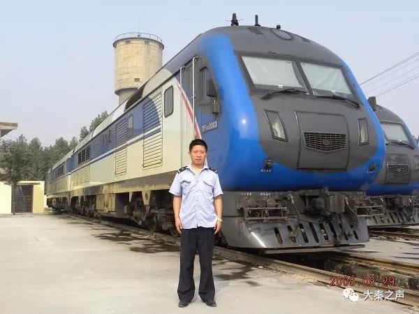 孙西宁:5本火车驾照见证铁路提速之路