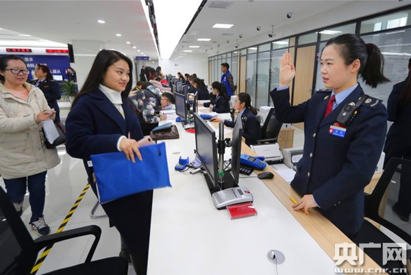 陕西国税:便民春风徐徐 送暖三秦税户