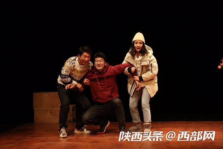 用戏剧来演绎戏剧人的故事 话剧《无果花》在