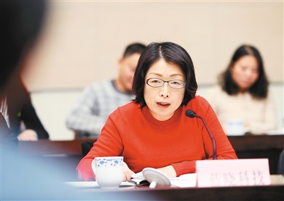 西安民企代表、中介机构、政府部门共商上市挂