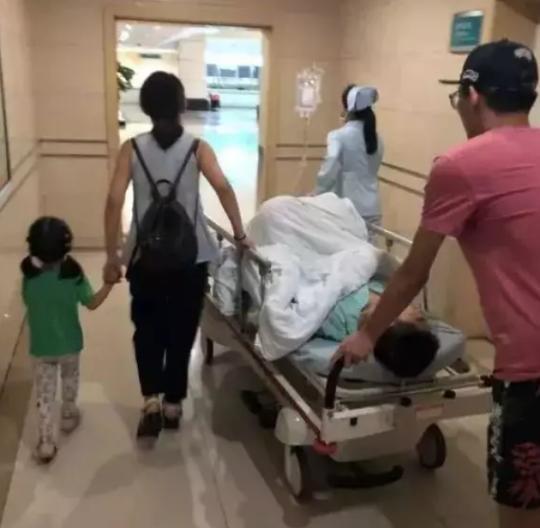 教师节将至,女老师照片刷屏! 原来你在这样付出