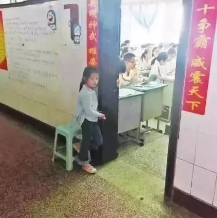 教师节将至,女老师照片刷屏! 原来你在这样付出